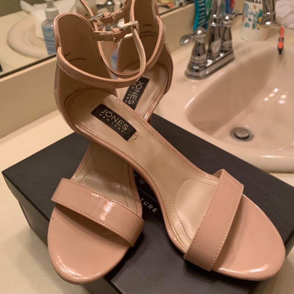 COPY - Jones NY Beige Heels